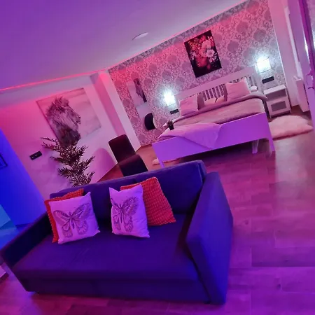 Sensual Sierra Vip *