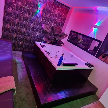 Sensual Sierra Vip Apartment