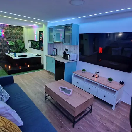 Sensual Sierra Vip Apartment