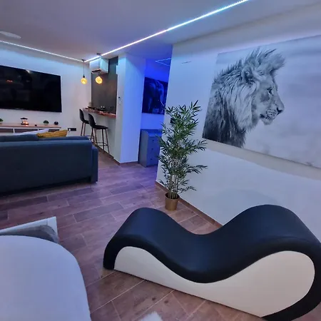 Sensual Sierra Vip Apartment *